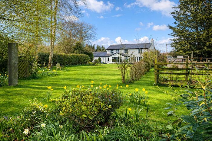 5 Bedroom Detached House For Sale In Picton Gorse Lane, Picton, Chester, CH2