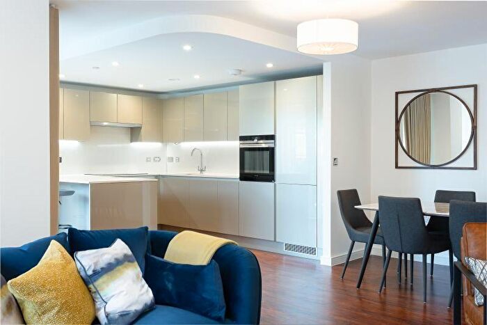 2 Bedroom Apartment To Rent In Sovereign Point, Midland Road, Bath, BA2