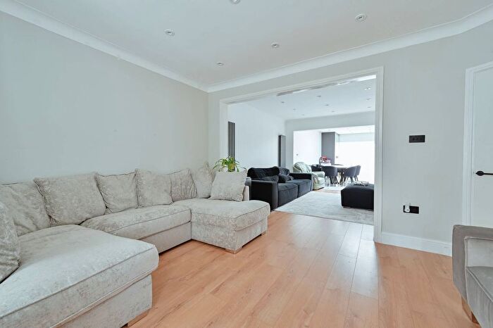 4 Bedroom Terraced House For Sale In Kenmore Avenue, Kenton, Harrow, HA3