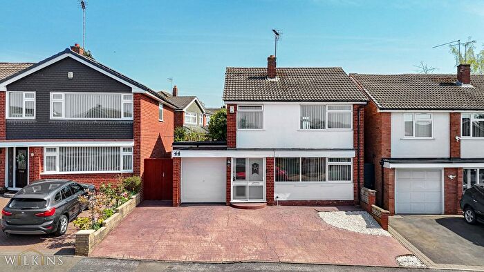 3 Bedroom Detached House For Sale In Liskeard Road, Walsall, West Midlands, WS5