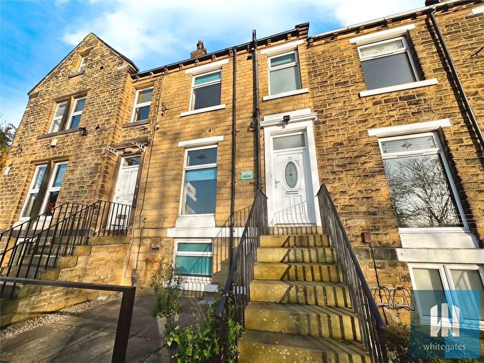 5 Bedroom Terraced House For Sale In Woodthorpe Terrace, Huddersfield, HD1