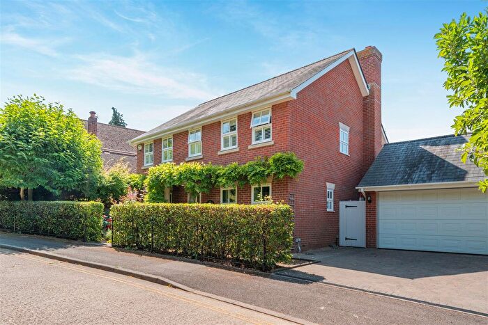 4 Bedroom Detached House For Sale In The Grange, East Malling, West Malling, ME19