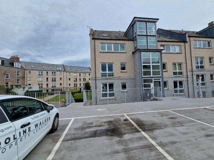 2 Bedroom Flat To Rent In Dee Village, City Centre, Aberdeen, AB11