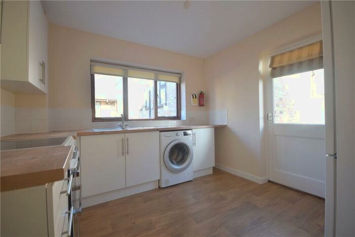 1 Bedroom Apartment To Rent In Eden Street, Cambridge, CB1