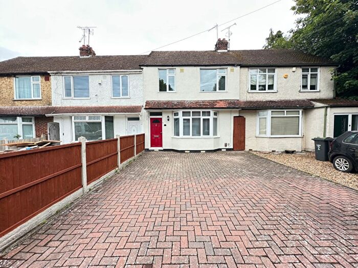 3 Bedroom Terraced House To Rent In Browning Road, Luton, Bedfordshire, LU4