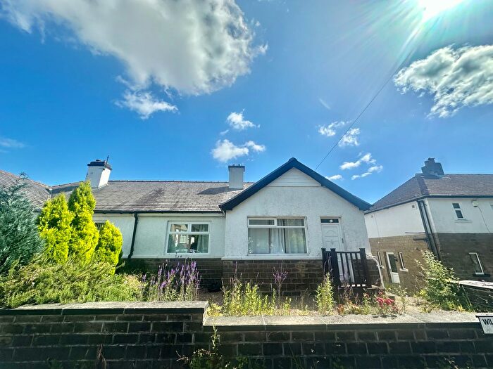 2 Bedroom Bungalow To Rent In William Horsfall Street, Crosland Moor, Huddersfield, HD4