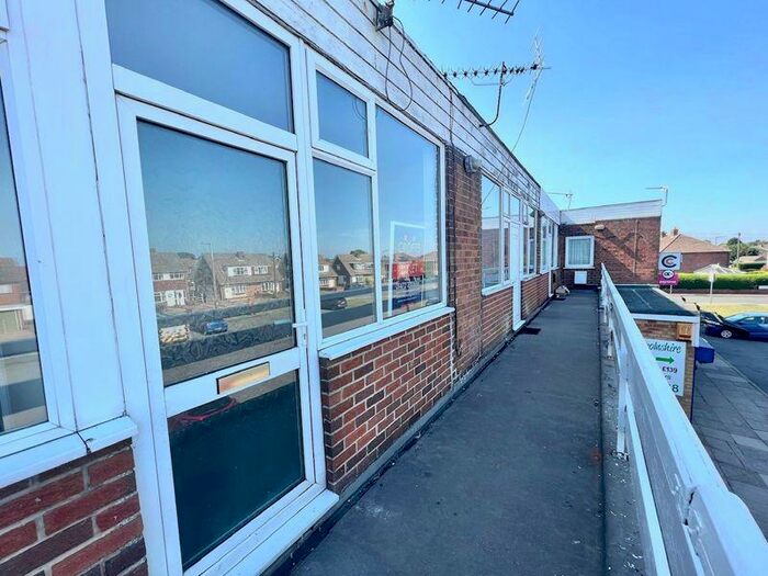 2 Bedroom Flat To Rent In Middlethorpe Road, Cleethorpes, DN35