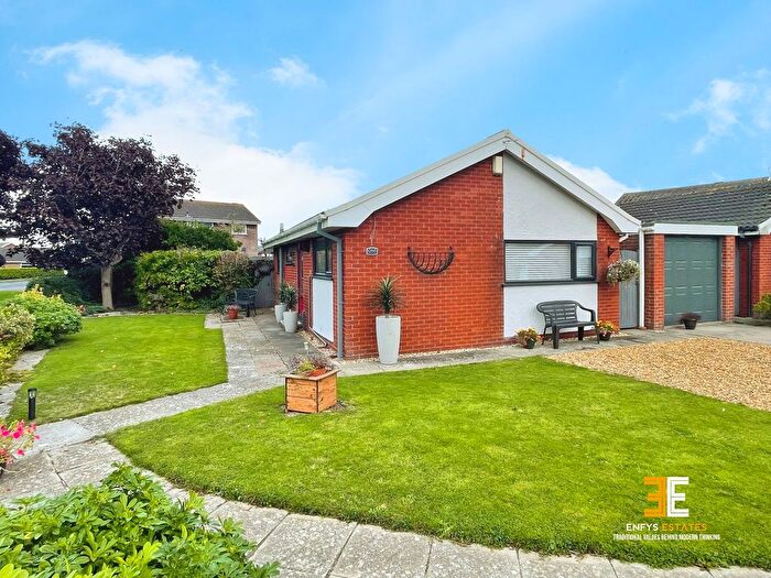 2 Bedroom Bungalow For Sale In Llys Yr Wyddfa, Rhyl, LL18