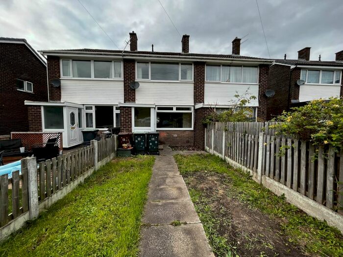 2 Bedroom Terraced House To Rent In Brookside Close, Hadfield, Glossop, Derbyshire, SK13