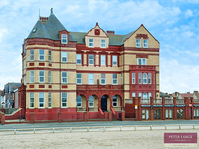 2 Bedroom Apartment For Sale In Palace Apts, West Parade, Rhyl, Denbs, LL18