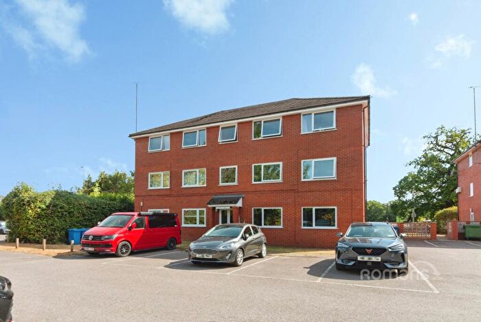 2 Bedroom Flat To Rent In Brittain Court, Sandhurst, GU47