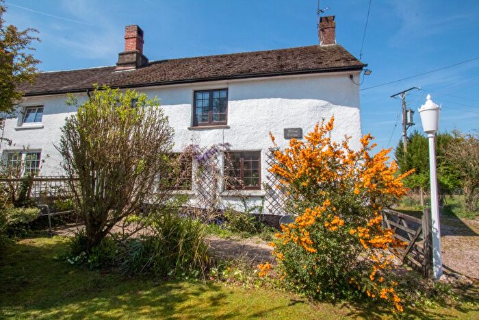 3 Bedroom Semi-detached House For Sale In Langford, Cullompton, EX15