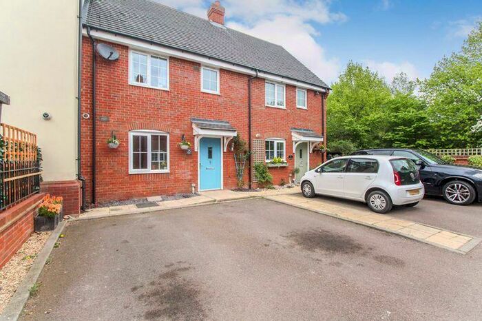 3 Bedroom Terraced House To Rent In Pheasant Grove, Wixams, MK42