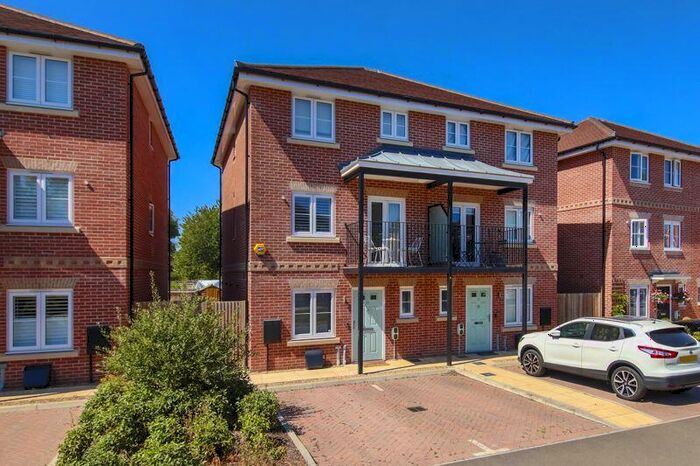 3 Bedroom Semi-Detached House To Rent In Bell Farm Way, Walton-On-Thames, KT12