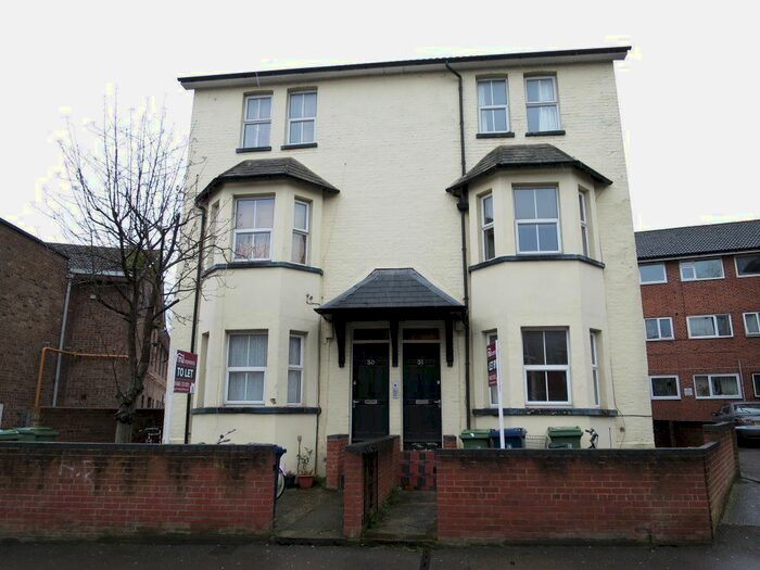1 Bedroom Flat To Rent In Rectory Road, Cowley, Oxford, OX4