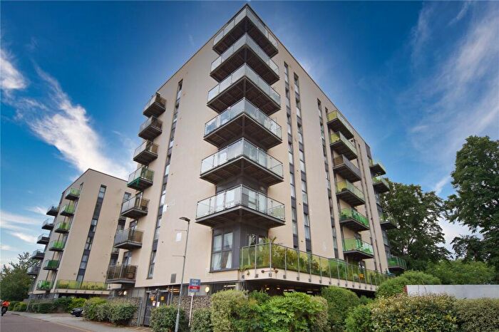 2 Bedroom Apartment For Sale In Academy Way, Dagenham, RM8