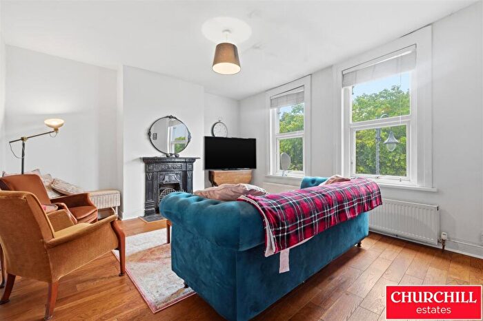 1 Bedroom Apartment For Sale In High Street Wanstead, Wanstead, E11