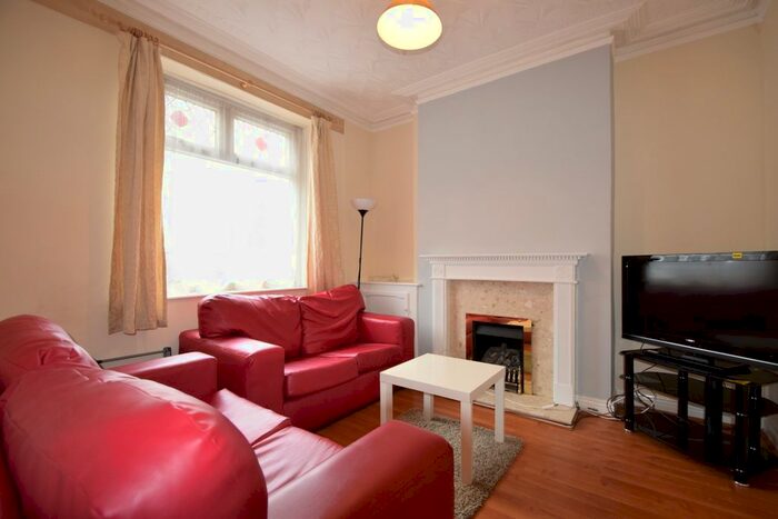 4 Bedroom Terraced House To Rent In Whitchurch Place, Cathays CF24