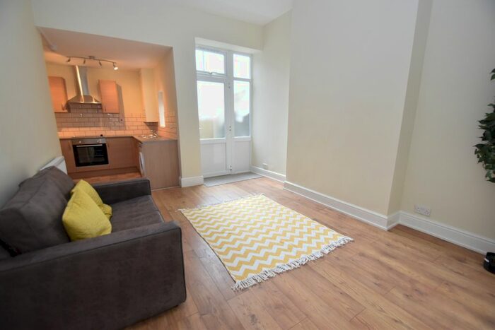 1 Bedroom Flat To Rent In Connaught Road, Roath, Cardiff CF24