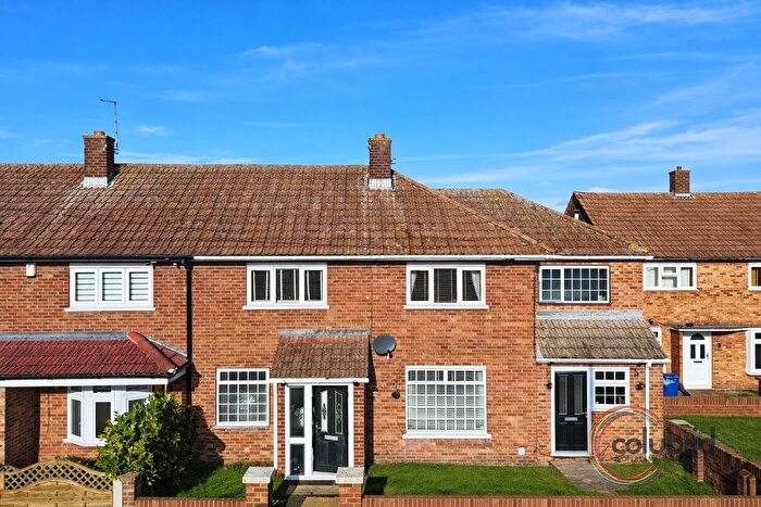 4 Bedroom End Terrace House For Sale In Whitmore Avenue, Grays, RM16