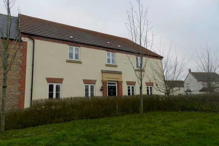 3 Bedroom Property To Rent In Hidcote Way, Daventry NN11