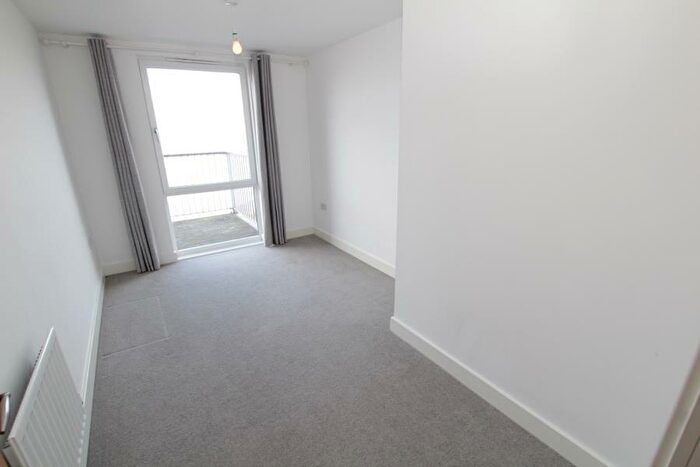 2 Bedroom Apartment To Rent In Newfoundland Way - Portishead, BS20