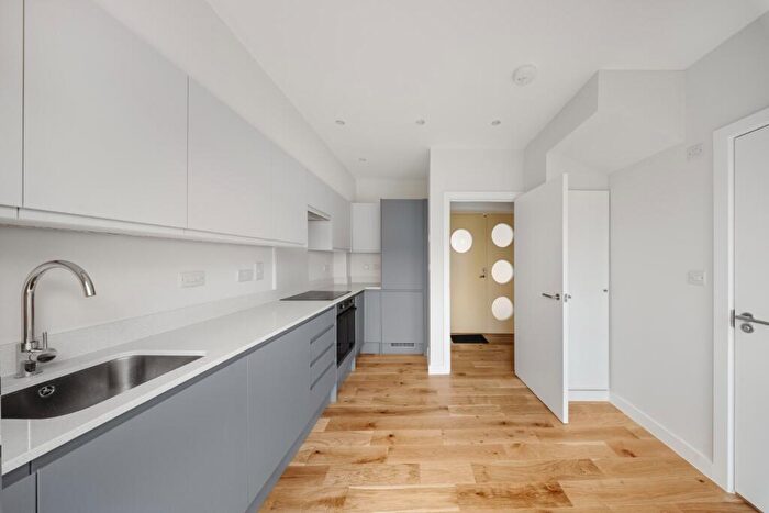 3 Bedroom Terraced House For Sale In Goldsmith Mews, Gravesend, Kent, DA12