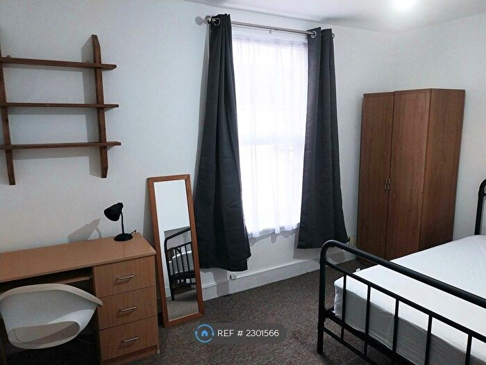 4 Bedroom Terraced House To Rent In Napier Road, Southsea, PO5