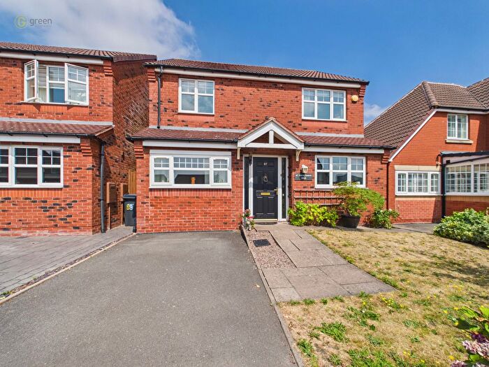 4 Bedroom Detached House For Sale In Springthorpe Road, Birmingham, B24