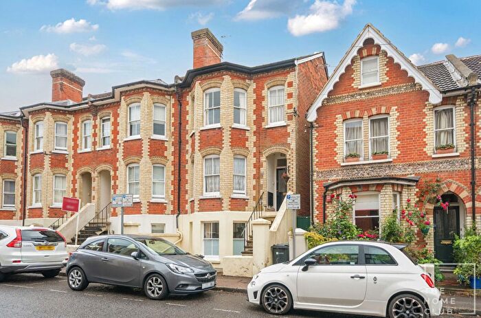 1 Bedroom Maisonette To Rent In Martyr Road, Guildford, GU1