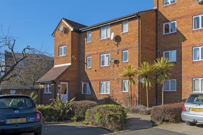 Studio To Rent In John Silkin Lane, London, SE8