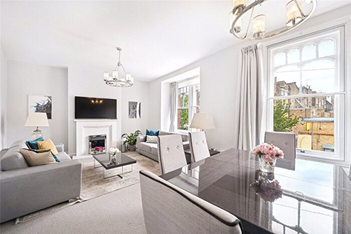 4 Bedroom Flat For Sale In St. Elmo Road, London, W12
