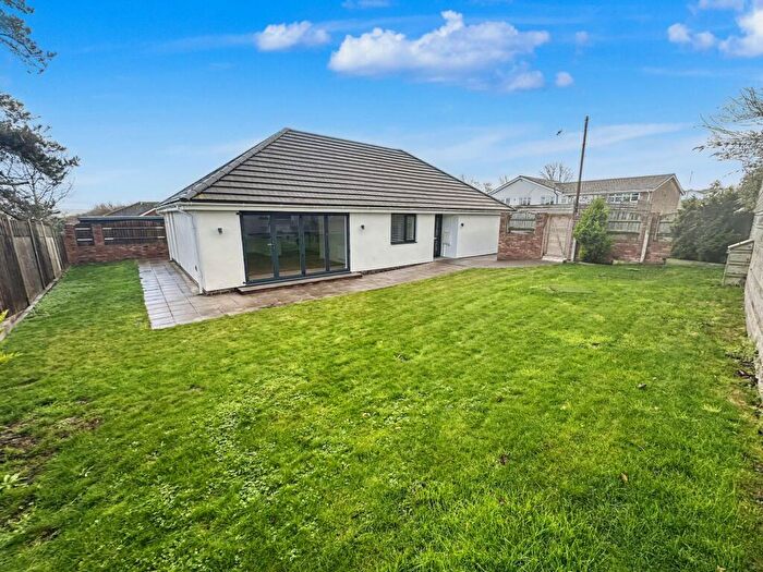 3 Bedroom Detached Bungalow To Rent In Telscombe Road, Peacehaven, BN10