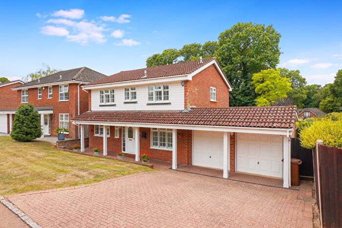 4 Bedroom Detached House For Sale In Blowers Wood Grove, Hempstead, ME7