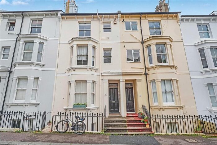 1 Bedroom Flat For Sale In Lansdowne Street, Hove, BN3