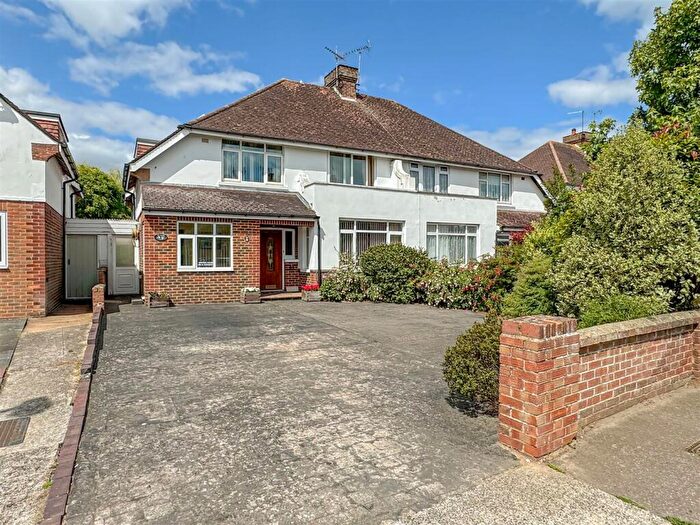 4 Bedroom Semi-Detached House For Sale In St. Floras Road, Littlehampton, BN17