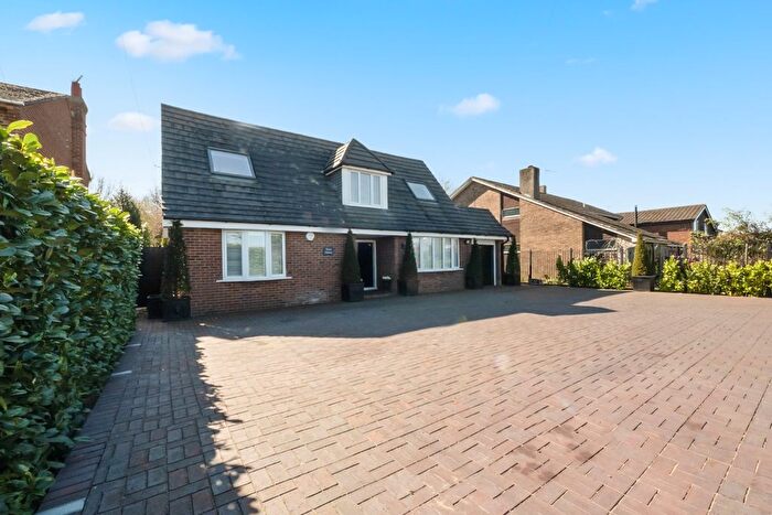 4 Bedroom Detached House For Sale In Merryboys Road, Cliffe Woods, Rochester, ME3