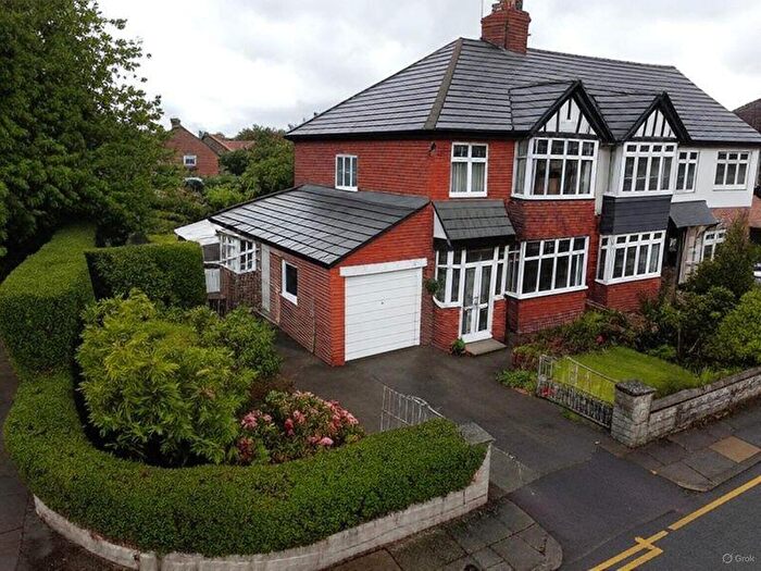 3 Bedroom Semi Detached House For Sale In Gatley Drive, Maghull, L31
