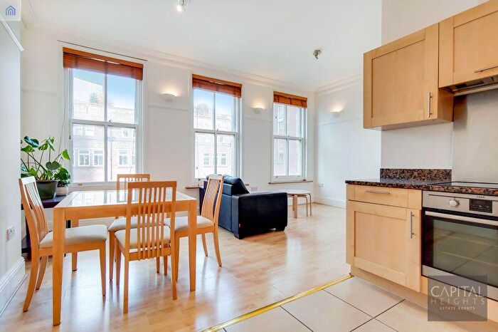 2 Bedroom Flat To Rent In Riga Mews, - Commercial Road, London, E1