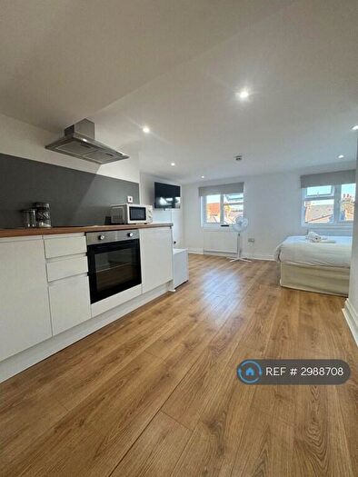 Studio To Rent In Penrhyn Crescent, London, E17