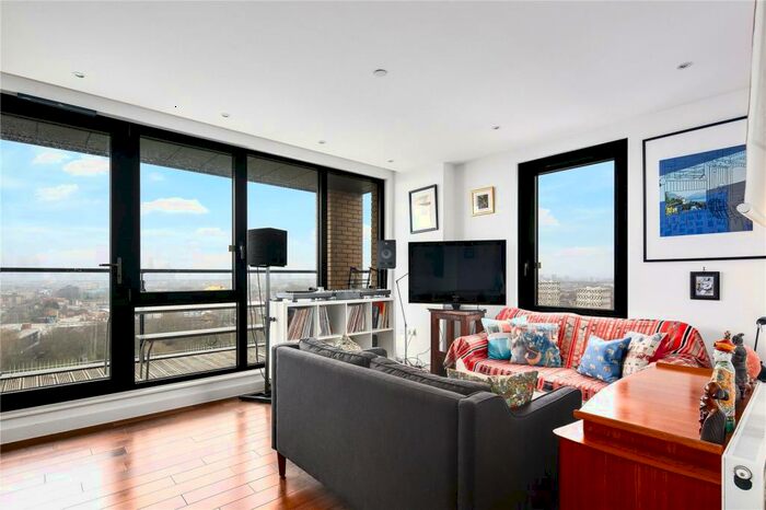 2 Bedroom Flat To Rent In Grand Regent Tower, Cadmium Square, London, E2