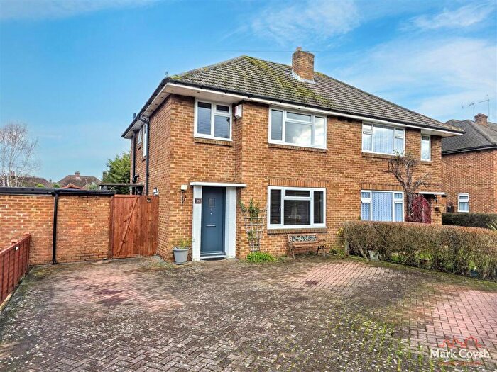 3 Bedroom House For Sale In Bramley Way, Ashtead, KT21
