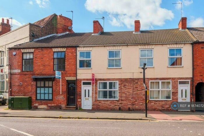 2 Bedroom Terraced House To Rent In Manthorpe Road, Grantham, NG31