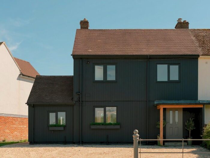 3 Bedroom Semi-Detached House For Sale In The Nook, Didbrook, GL54