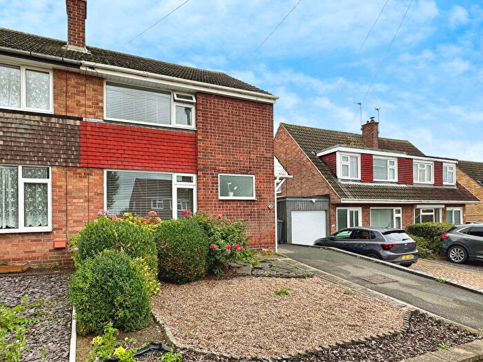 3 Bedroom Semi-Detached House For Sale In Wicklow Avenue, Melton Mowbray, Leicestershire, LE13