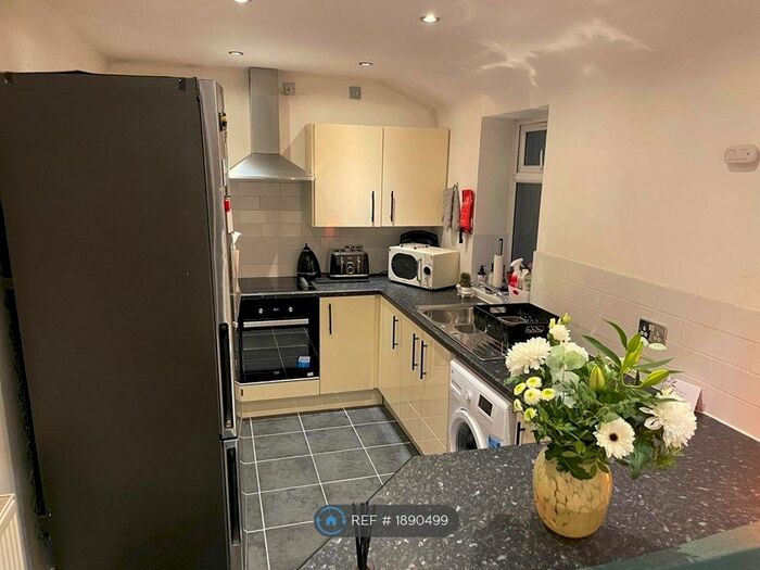 3 Bedroom Flat To Rent In Crompton Street, Derby, DE1