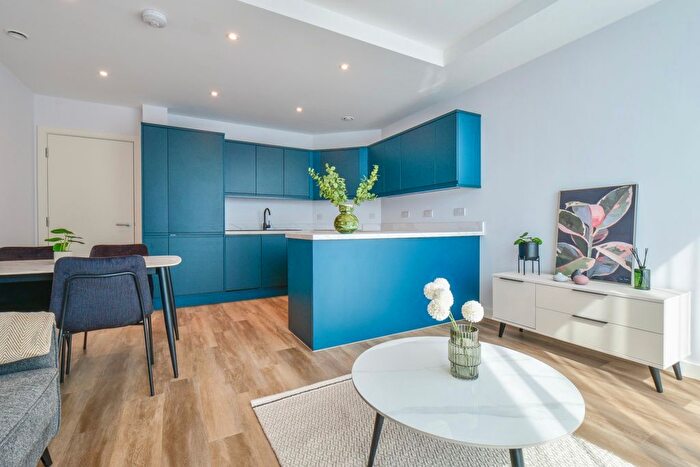 2 Bedroom Flat To Rent In High Court, Leeds, LS2