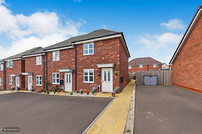 2 Bedroom End Of Terrace House For Sale In Jackdaw Close, East Leake, LE12