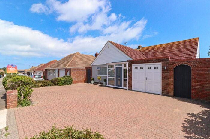 3 Bedroom Bungalow For Sale In Simon Avenue, Cliftonville, Margate, Kent, CT9