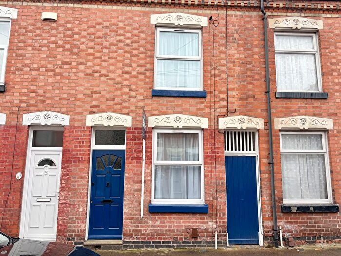 3 Bedroom Terraced House To Rent In Lorrimer Road, Leicester, LE2